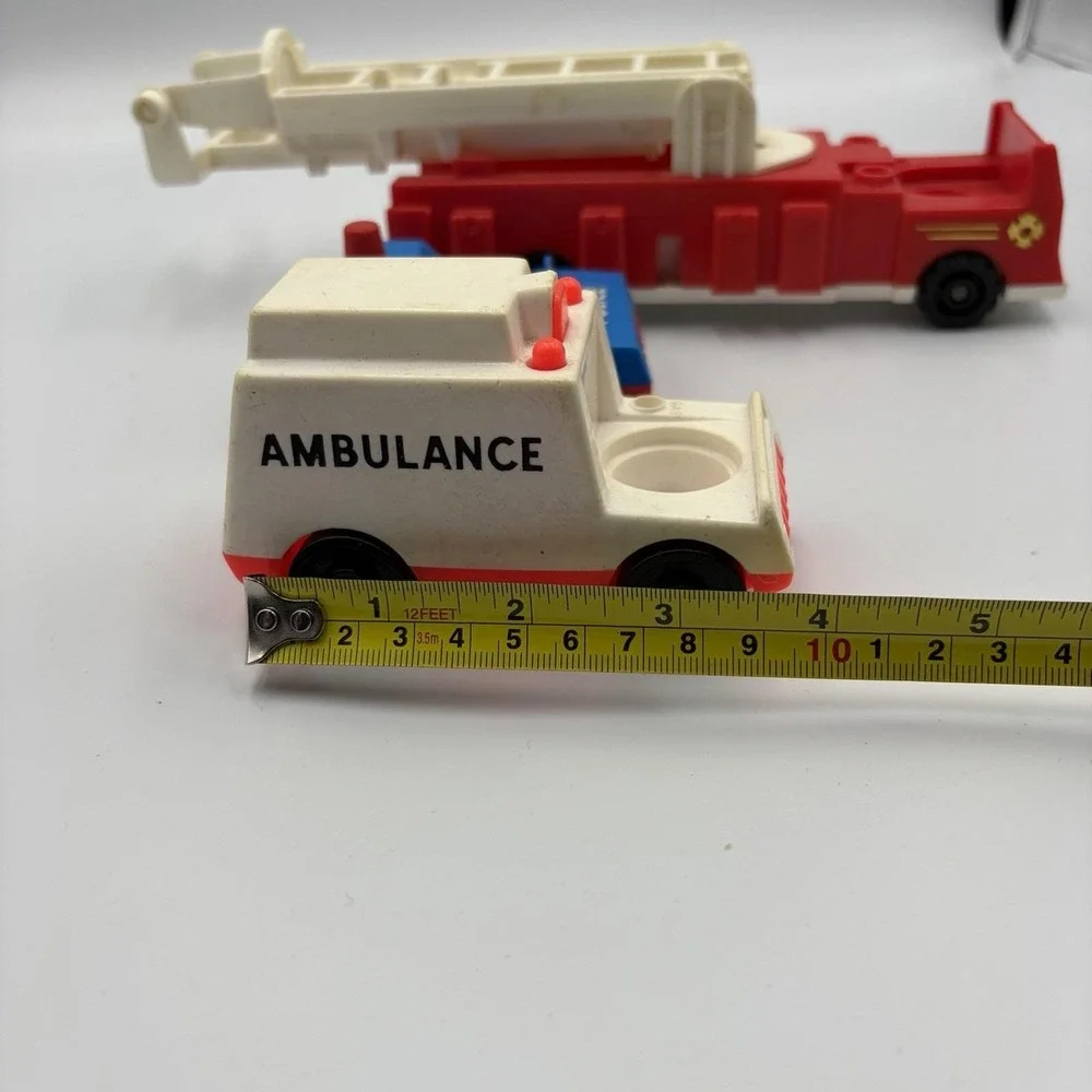 Fisher Price Little‎ People Lot 3 Emergency Vehicles Police Ambulance Fire Truck